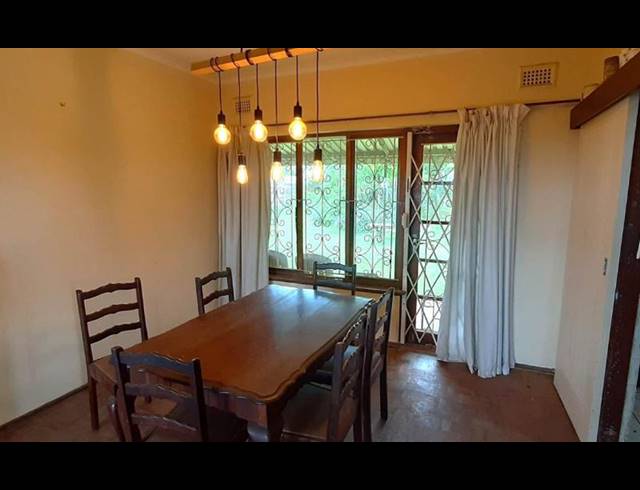 4 BEDROOM HOUSE FOR SALE IN YELLOWWOOD PARK